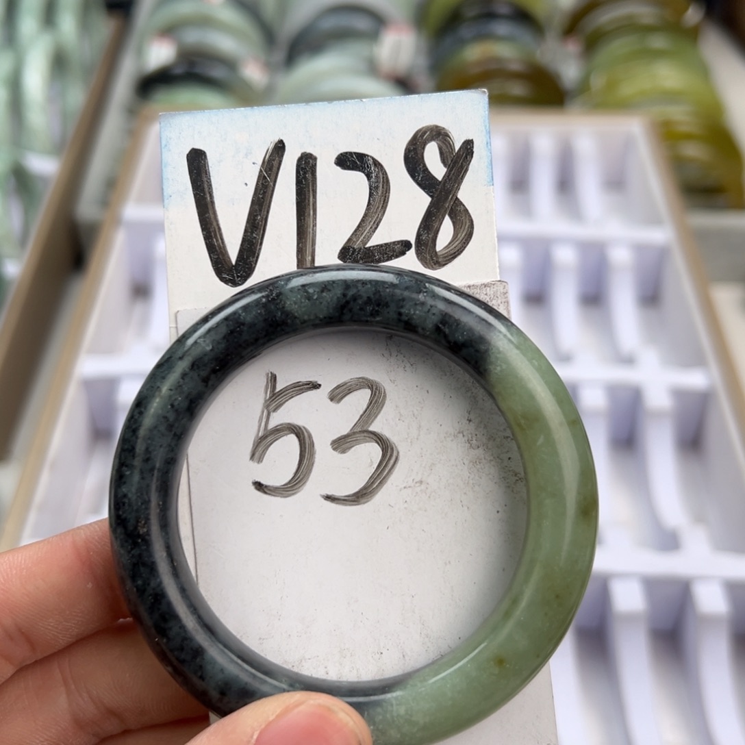 岫玉手镯未镶嵌天然岫玉微瑕