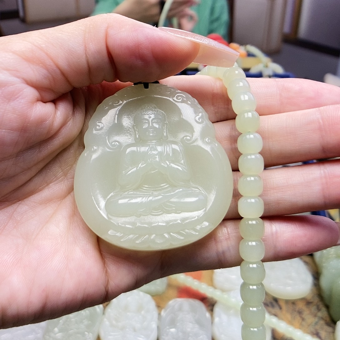 和田玉颈饰未镶嵌霍***哥