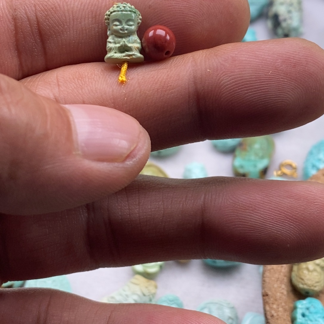 皮***皮南红玛瑙未镶嵌珠宝半成品