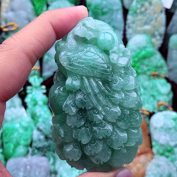 翡翠吊坠(不含链)未镶嵌