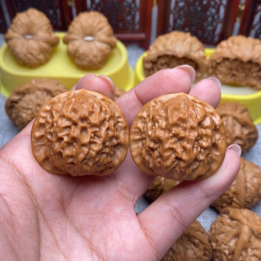 文玩核桃把件瓷娃娃39