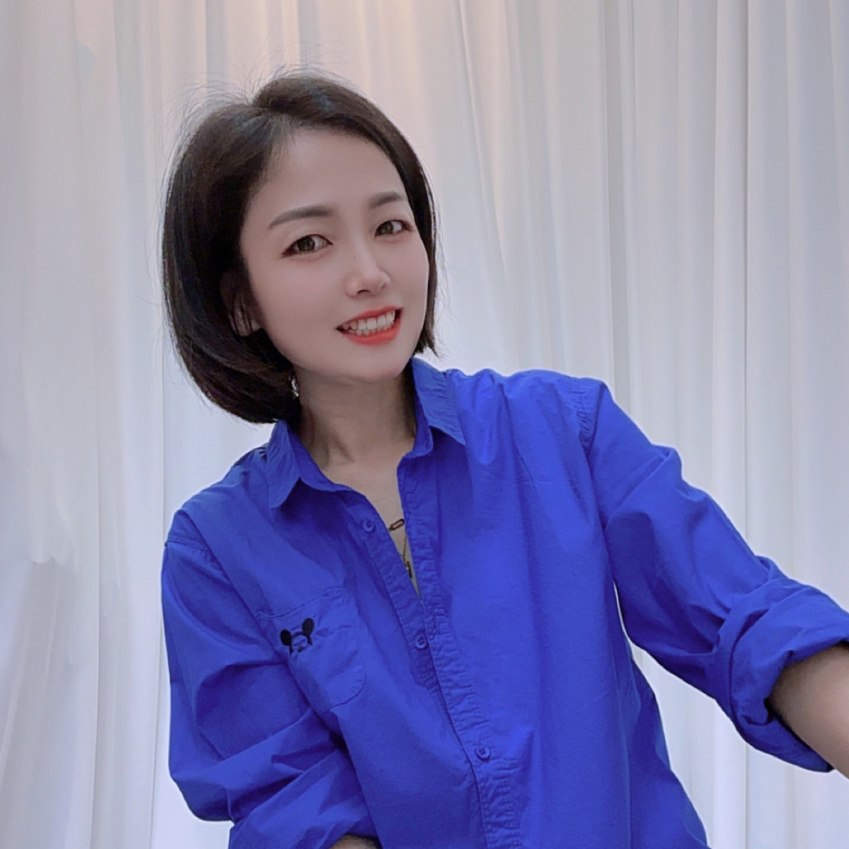 韩系设计感简约百搭常规款女士衬衫春秋季时尚洋气