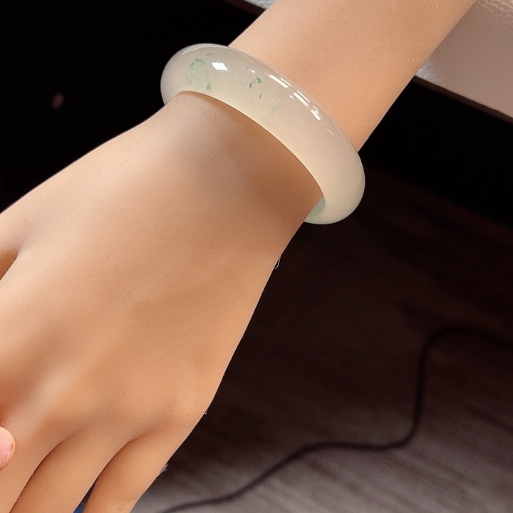 石英质玉手镯未镶嵌?*?