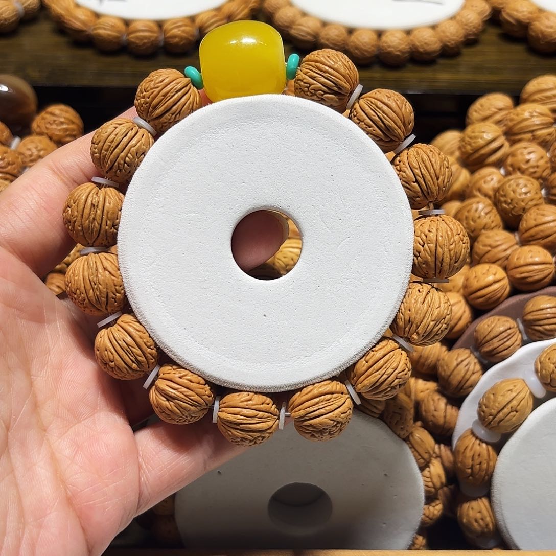 ?***主15小蚂蚁纹桃核手串