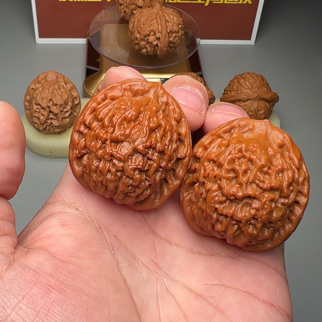 桃核把件40全品莲花虎头