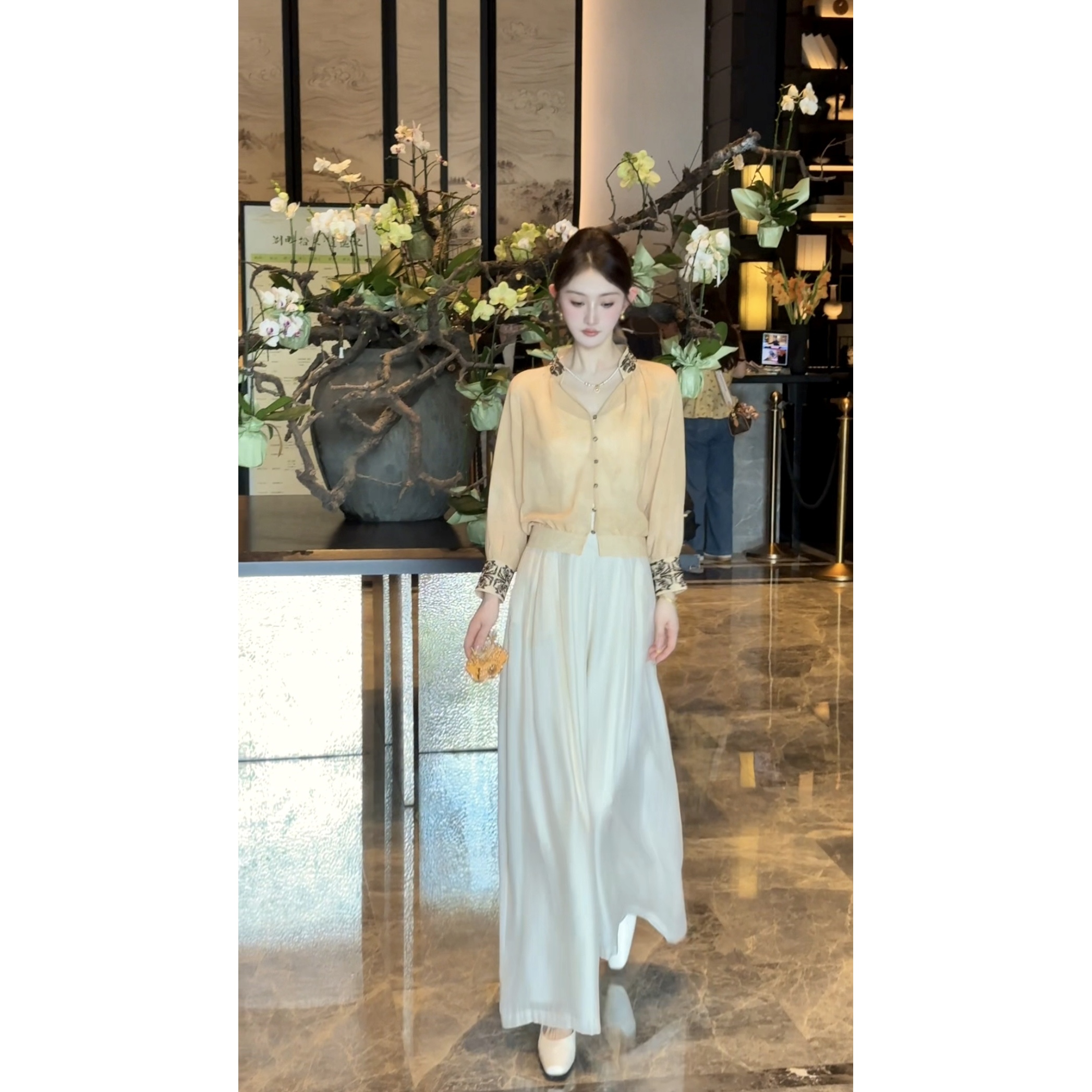 【周粥】【忘忧】2025新款新中式国风刺绣百搭设计款上衣预JJX5SY3972