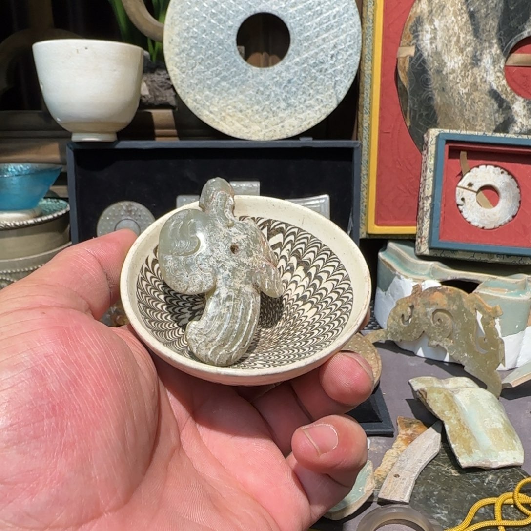 盘***盘当阳峪窑胶胎瓷茶盏