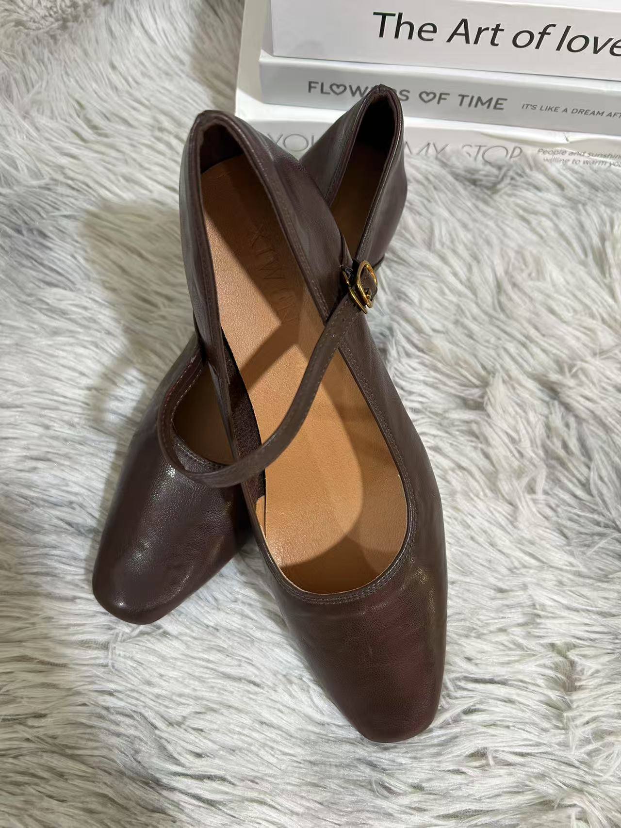 肥仔推荐 8266  新款时尚气质舒适设计感粗跟女士高跟单鞋