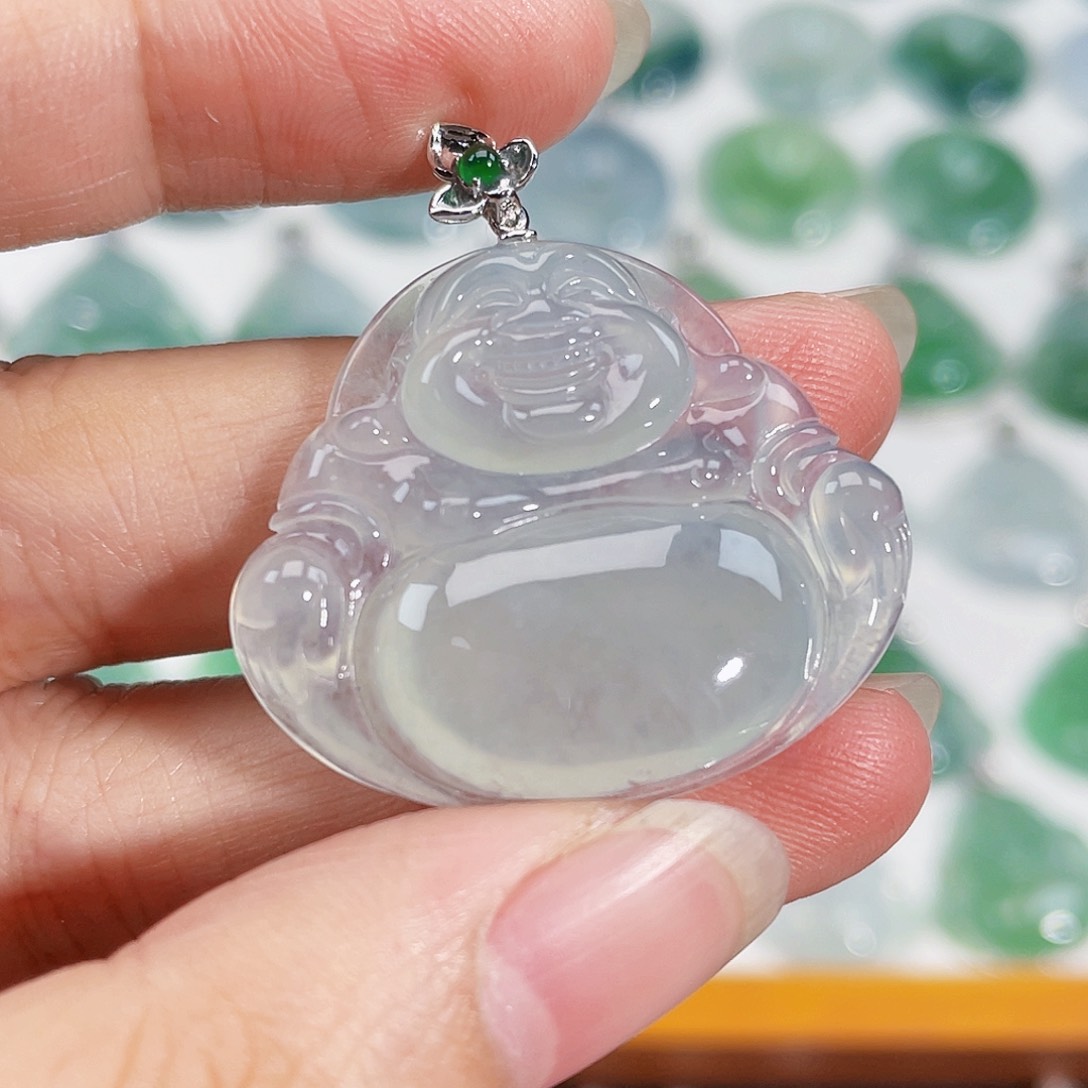 颈饰18K金镶嵌翡翠吊坠