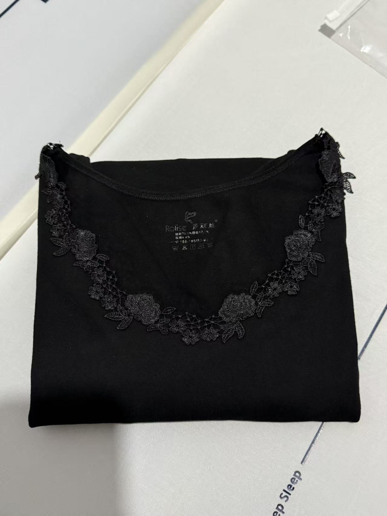 黑色蕾丝打底衫保暖