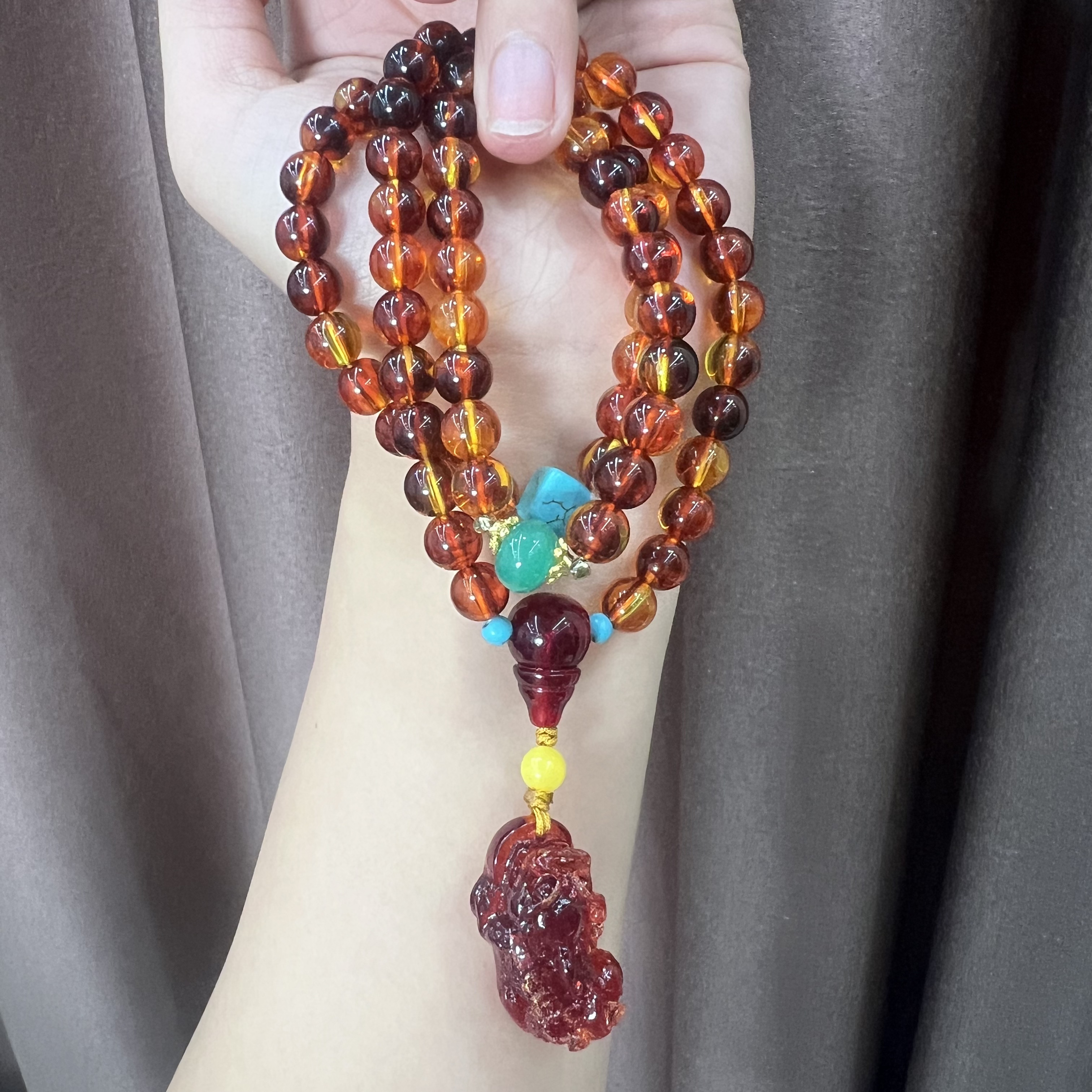 高定珠宝血珀项链ZX740S068