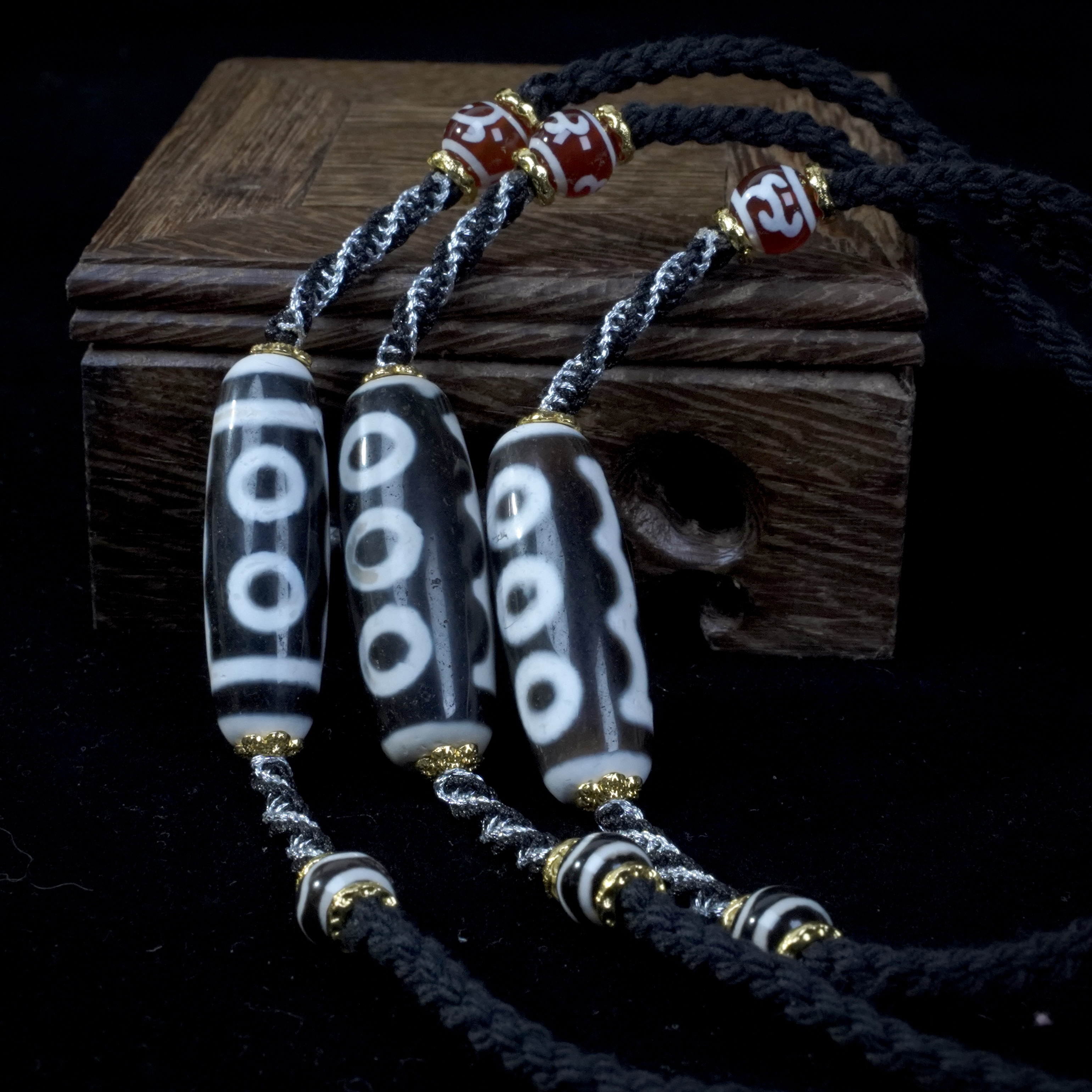 【老佛爷】0042-五眼天珠玛瑙锁骨链-多样性随机发