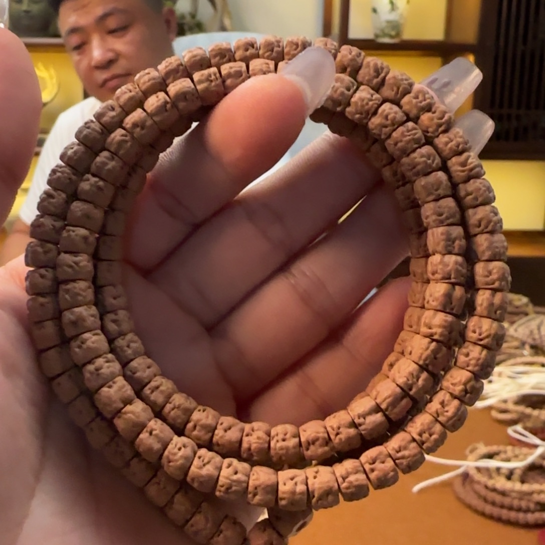 嗦****手串柏香籽/百香籽佛手6➕