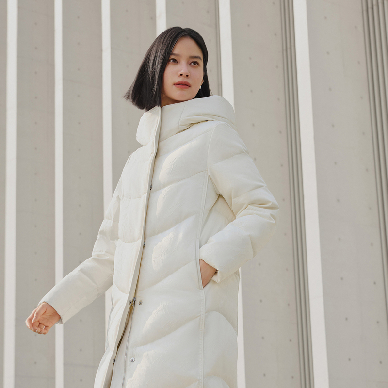 波司登【好羽绒】2024冬季新款女长款连帽新中式女款运动时尚4588