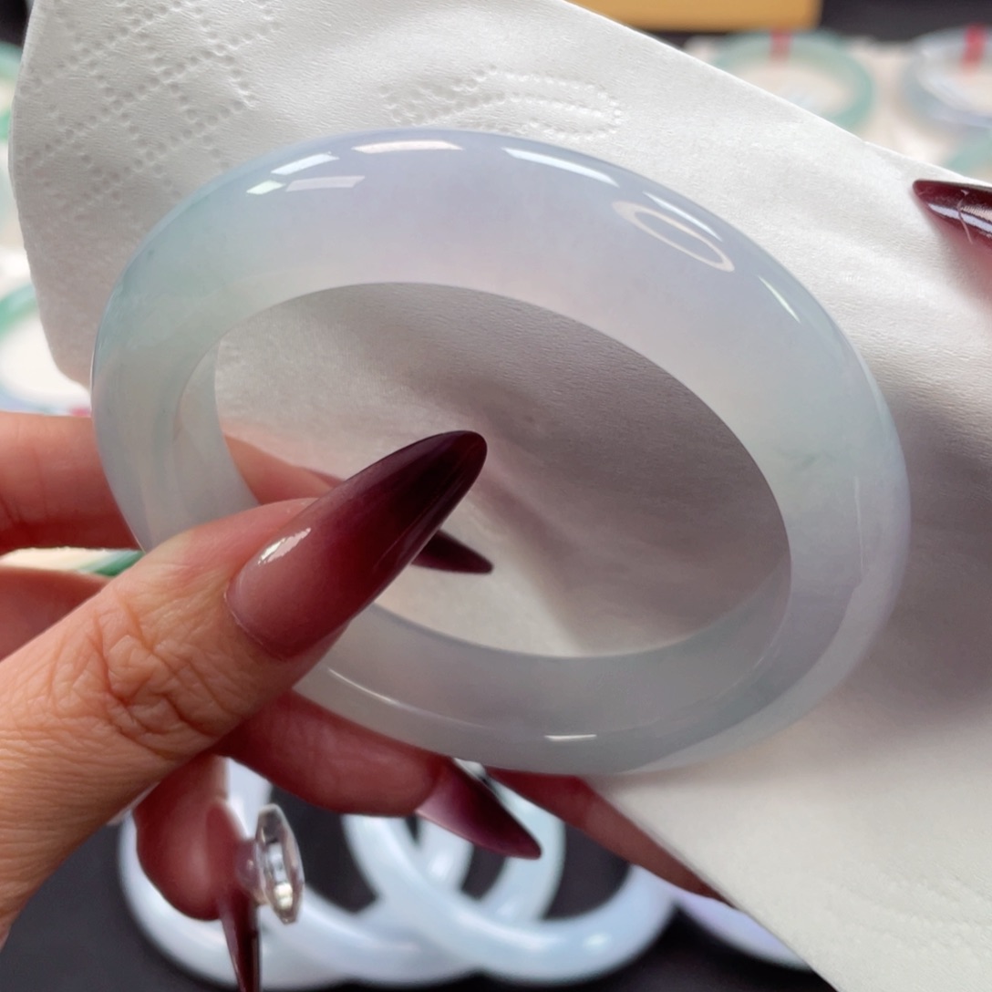 未镶嵌手镯翡翠4号59厚装种老冰胶细腻淡春彩美丽大方