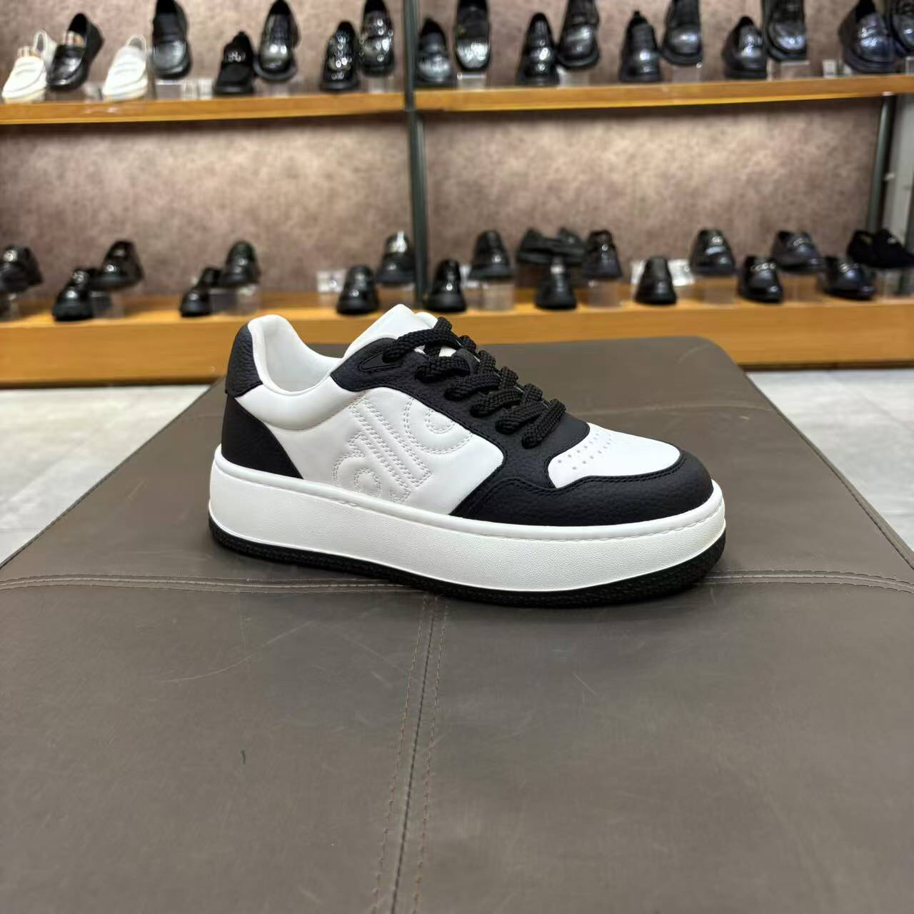 B0512-BGSD秋季新款高品质牛皮拼色欧货休闲板鞋男鞋