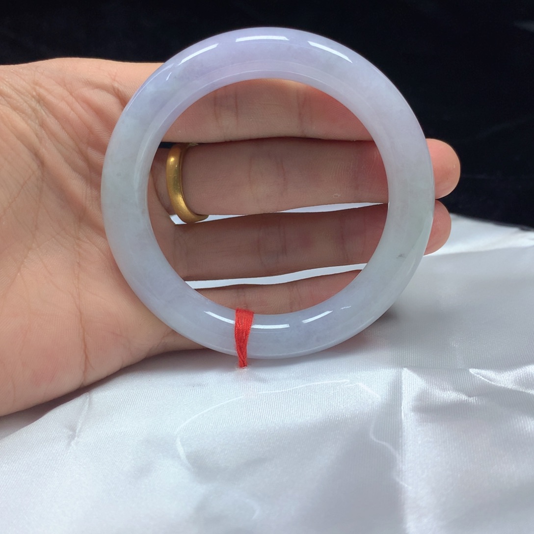 翡翠未镶嵌手镯（圆镯）54.2