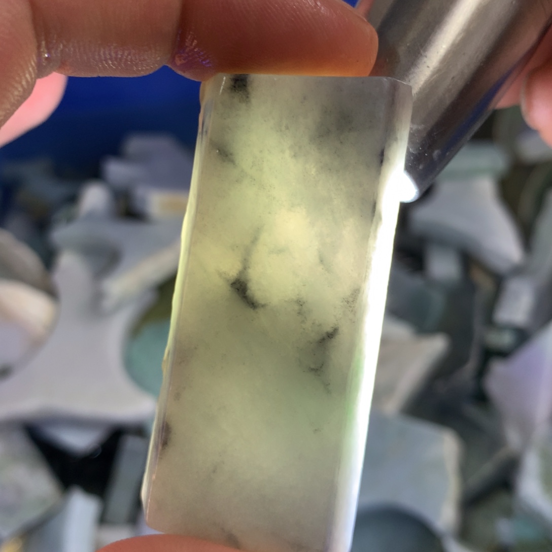 翡翠裸石翡翠边角料