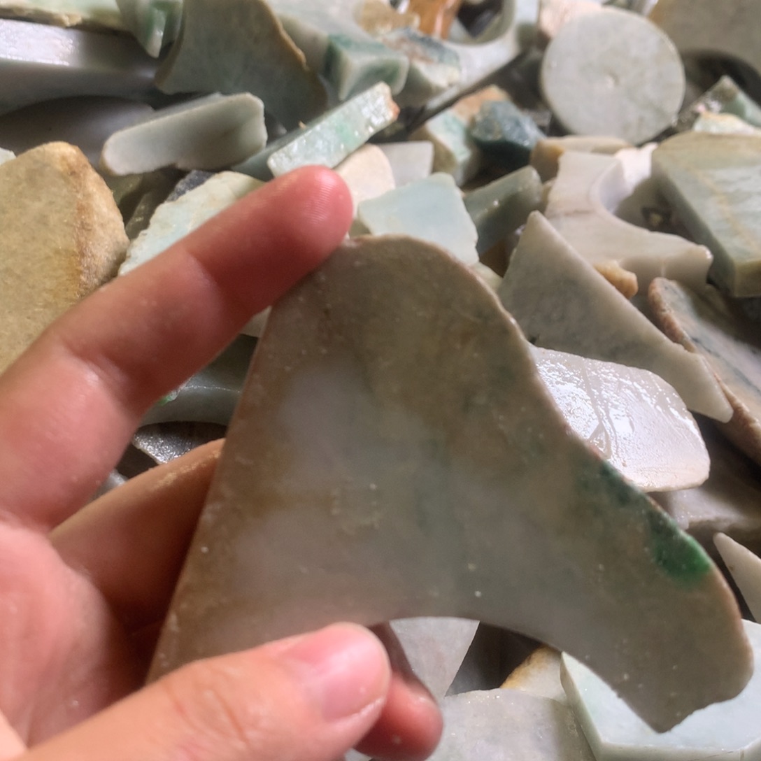 翡翠颈饰未镶嵌缅甸翡翠