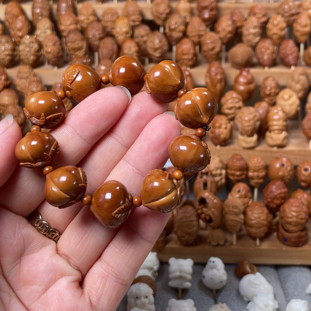 橄榄核手串/手链桃子拍10颗发11颗