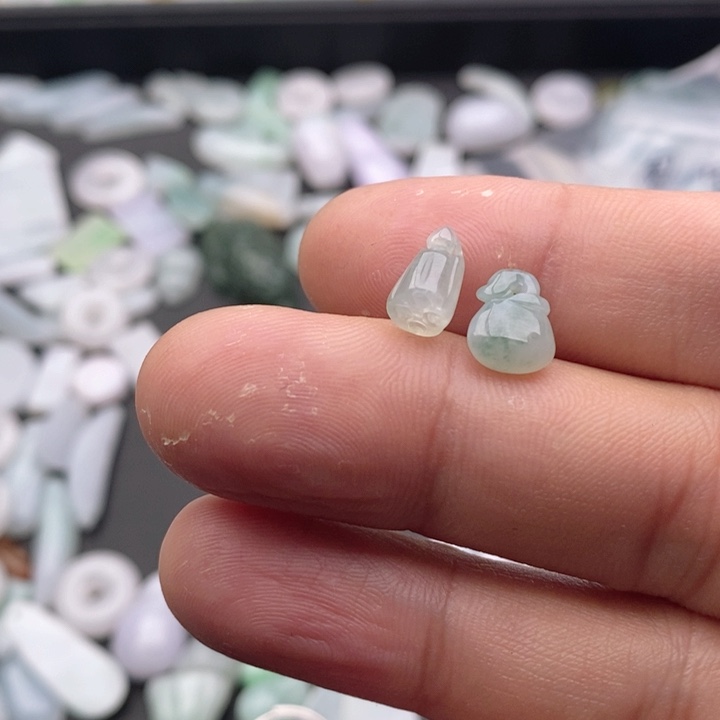 翡翠吊坠(不含链)未镶嵌周****鱼