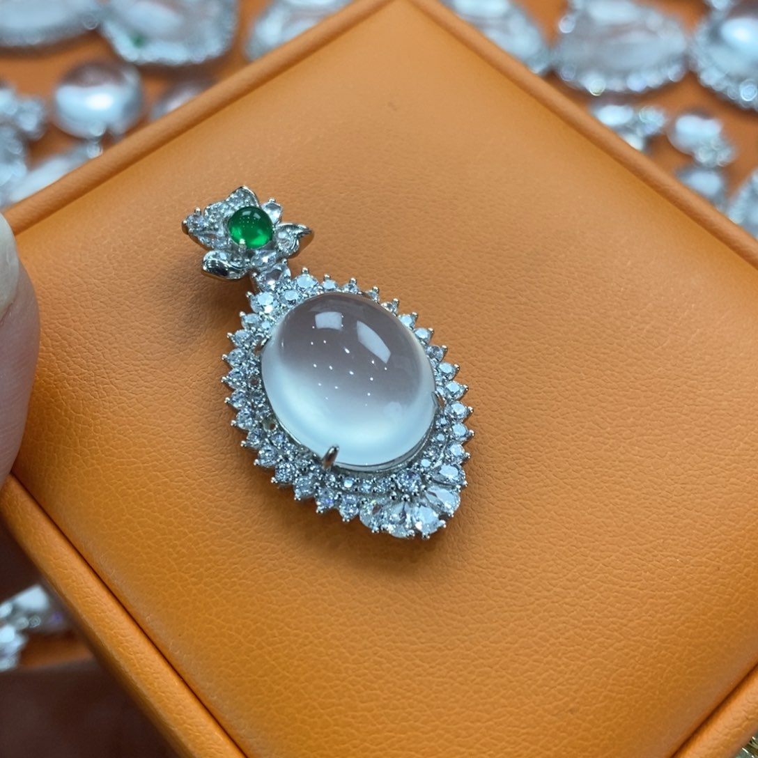 石英质玉吊坠(不含链)银S925镶嵌