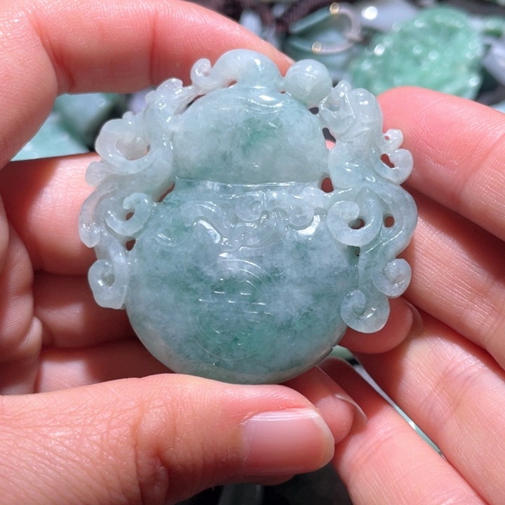 【闪购商品】翡翠颈饰未镶嵌天然翡翠