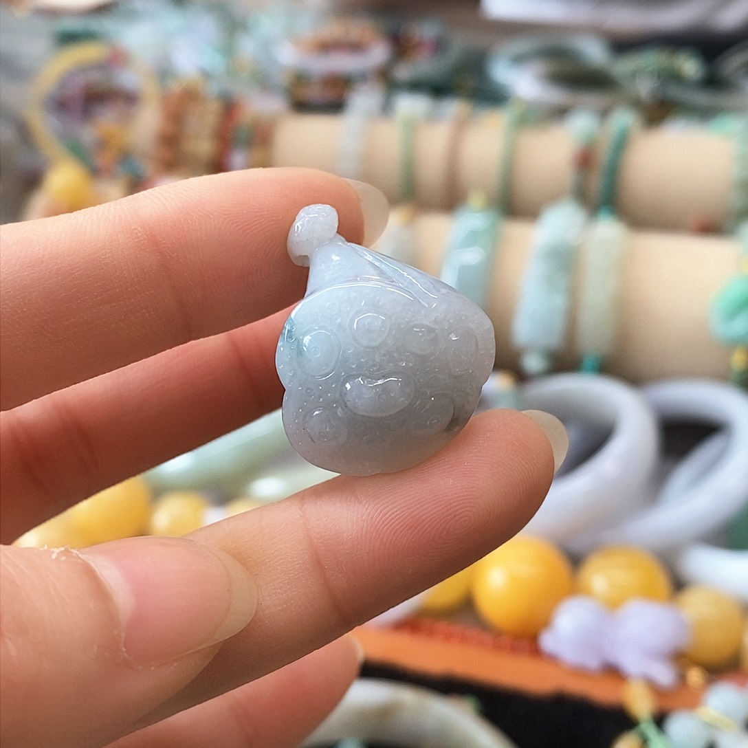 翡翠颈饰未镶嵌翡翠挂件