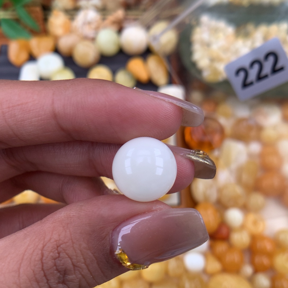 琥珀珠宝奇石未镶嵌13.3