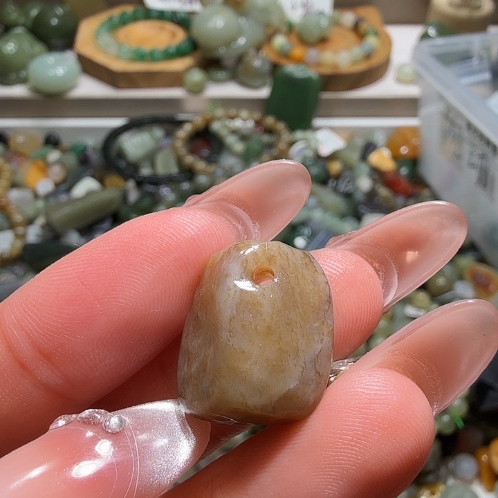 和田玉未镶嵌珠宝奇石