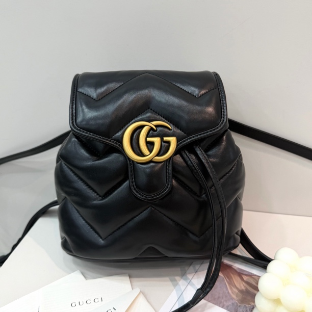 99新 GUCCI/古驰 马蒙系列 翻盖双肩包 黑金 羊皮 可调节肩带
