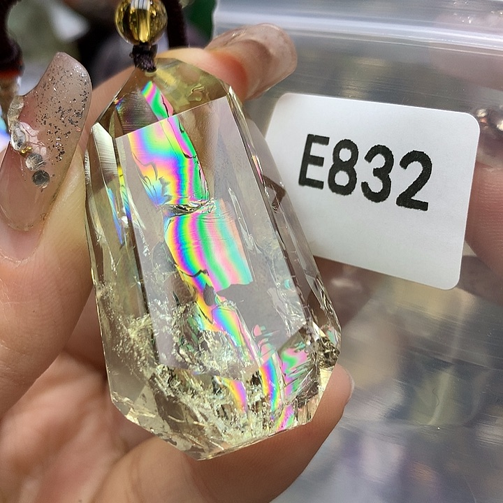 水晶吊坠未镶嵌水晶