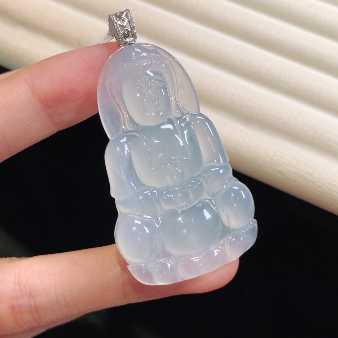 翡翠颈饰18K金镶嵌观音