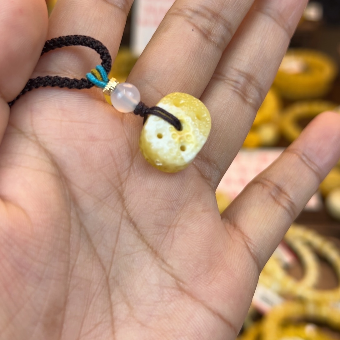 琥珀裸石未镶嵌mnnnnjjjjn