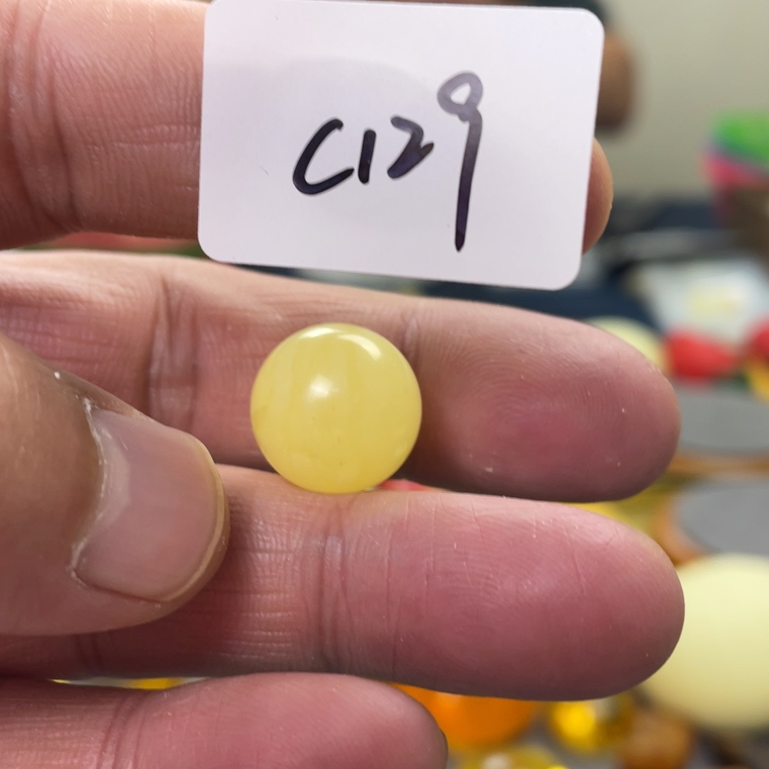 手链琥珀未镶嵌多样性发，发其中一件