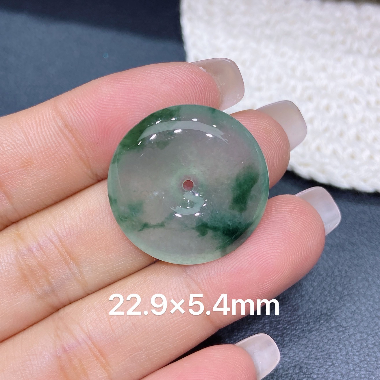 天然A货翡翠 老坑冰种灵动飘花平安扣吊坠 玉质细腻 k102