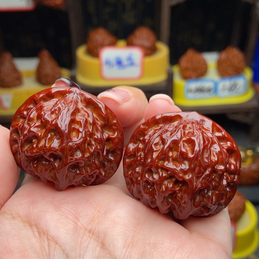 文玩核桃吊坠38宫灯