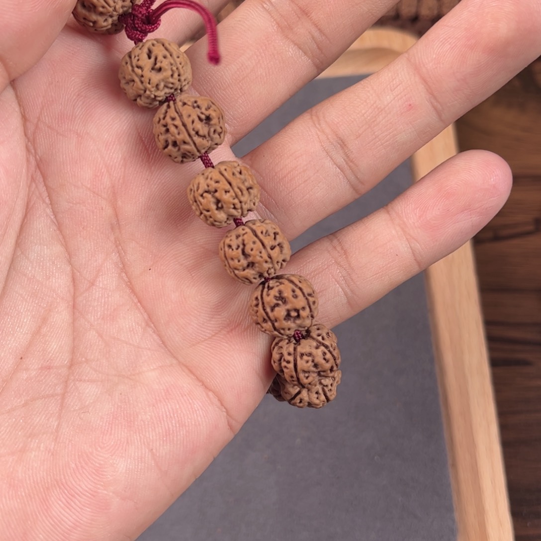 金刚菩提手串无**蛋梅花