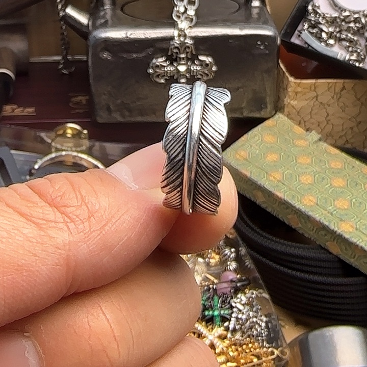 瓷片Fhjkkkkkjgcggjjjhhghh