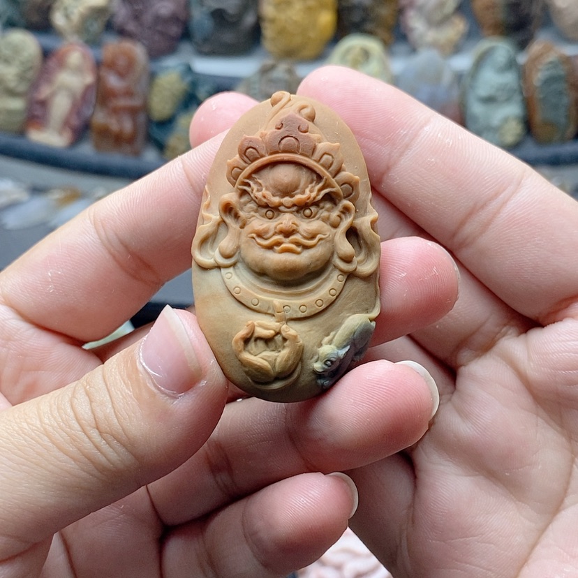 【闪购商品】定制石英质玉吊坠未镶嵌