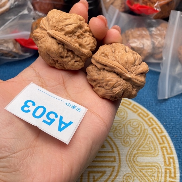 文玩核桃吊坠核桃