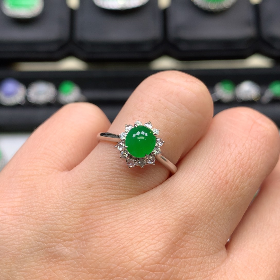 翡翠吊坠(不含链)18K金镶嵌