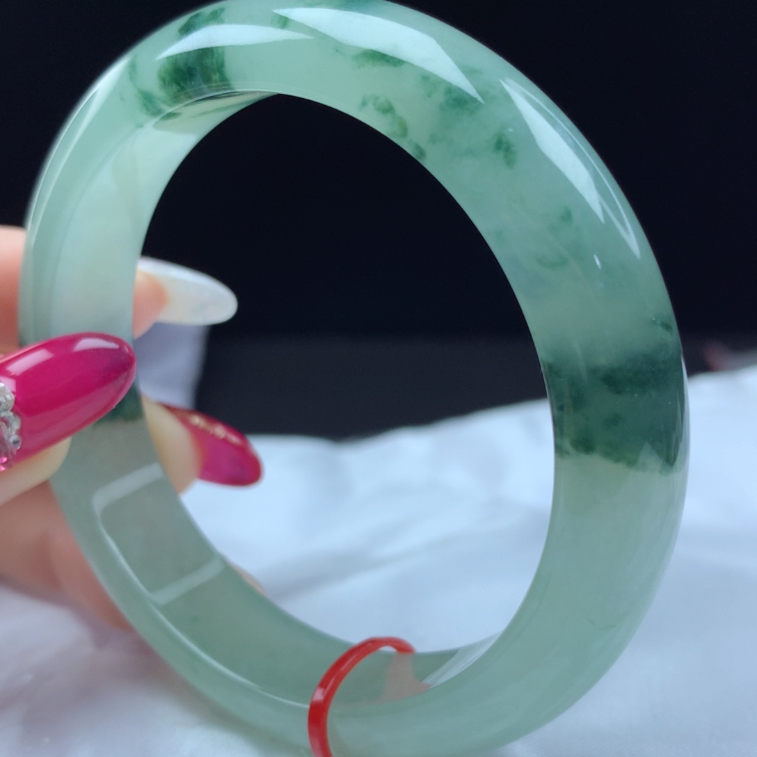 未镶嵌手镯翡翠66024,