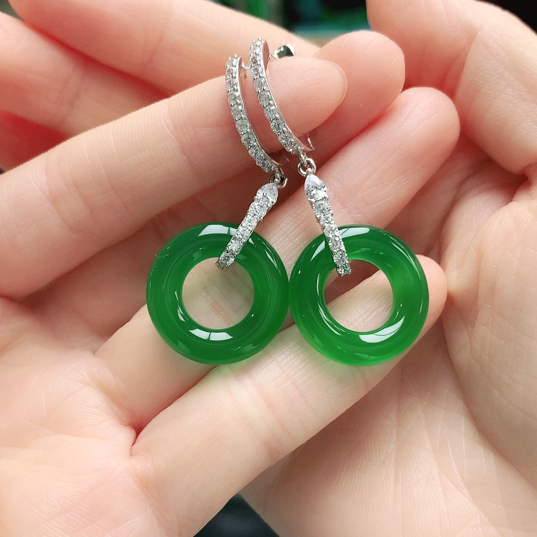 玛瑙/玉髓银S925镶嵌耳钉