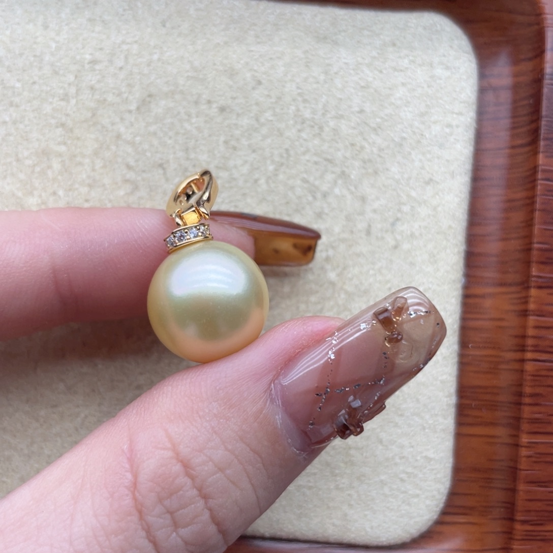 银S925镶嵌海水珍珠颈饰H67