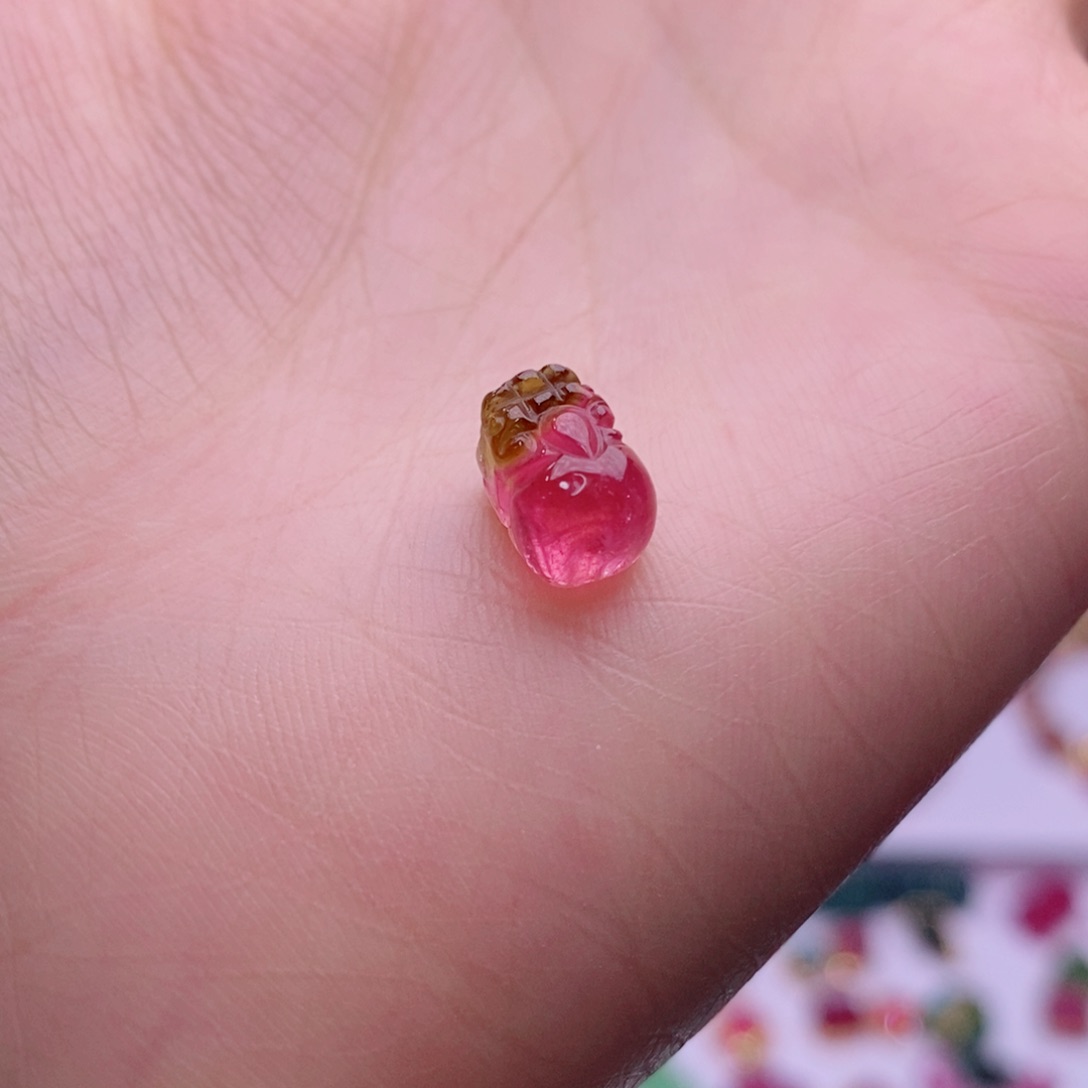 颈饰未镶嵌碧玺貔貅单颗yy