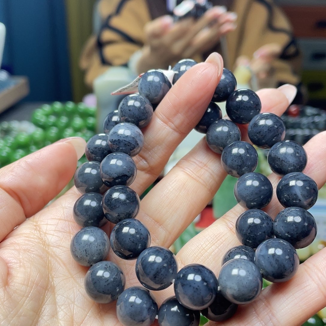 未镶嵌手链和田玉拍一发一，多样性发货