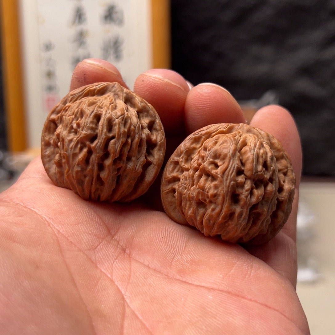 躲***藏把件文玩核桃楼子