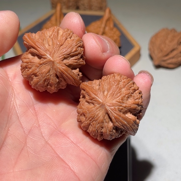 文玩核桃吊坠磨盘