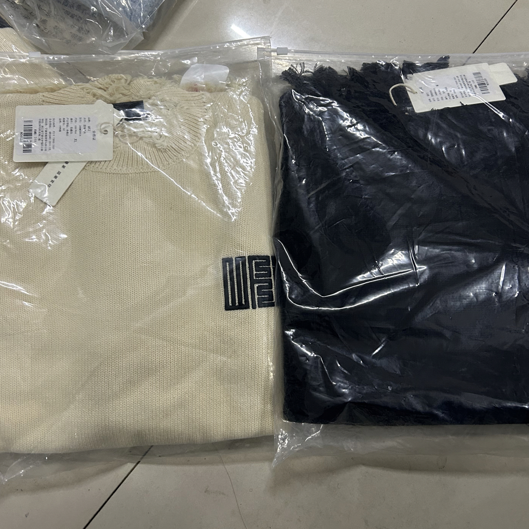 UFZ正版复古宽松圆领套头毛边毛衣